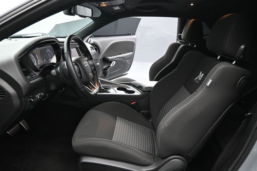 Used 2021 Dodge Challenger R/T Scat Pack RWD image 9