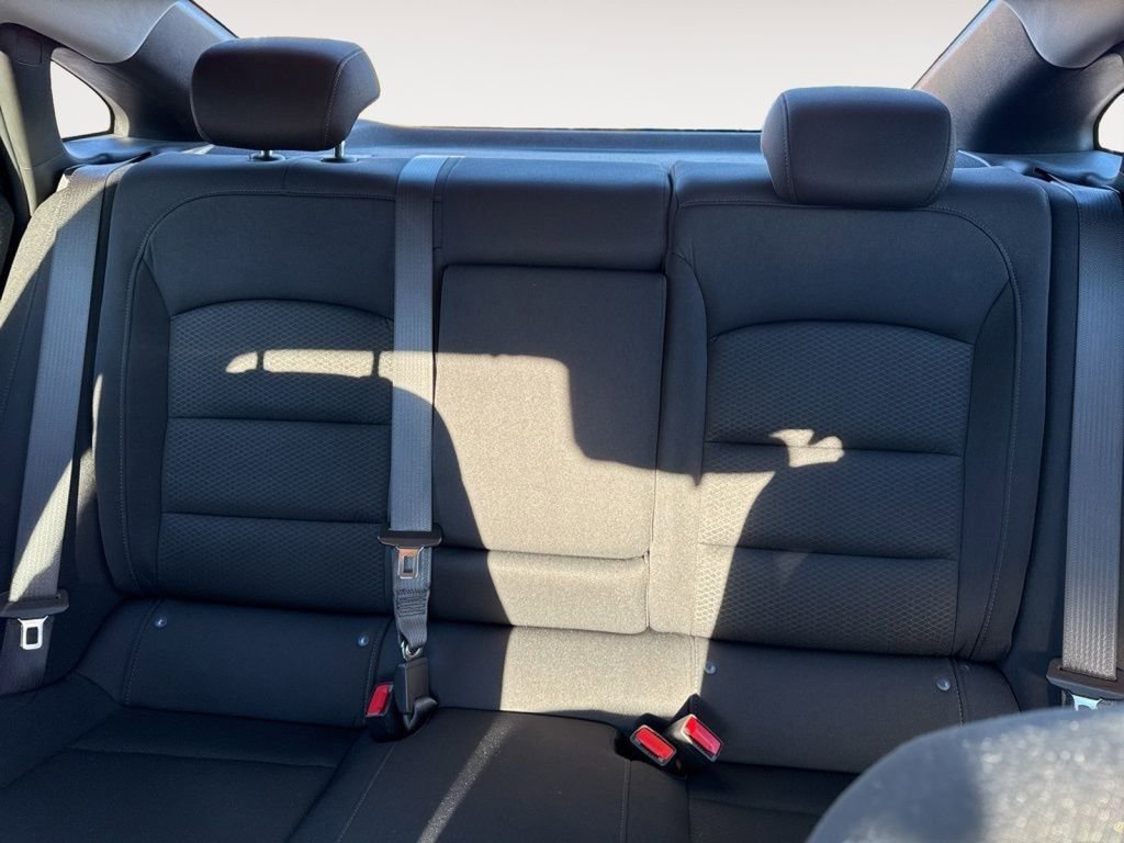 Used 2024 Chevrolet Malibu LT image 14