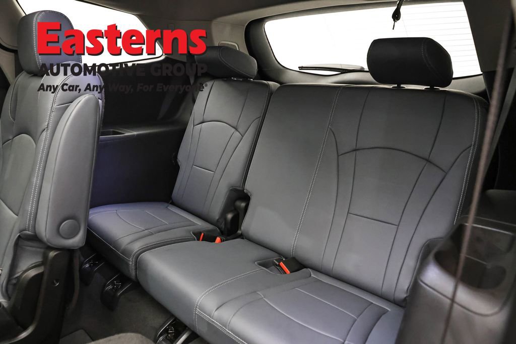 Used 2021 Buick Enclave Essence w/ Sport Touring Edition image 27
