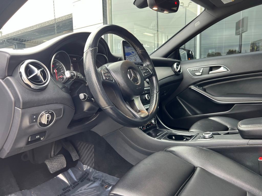 Used 2019 Mercedes-Benz GLA 250 4MATIC image 31