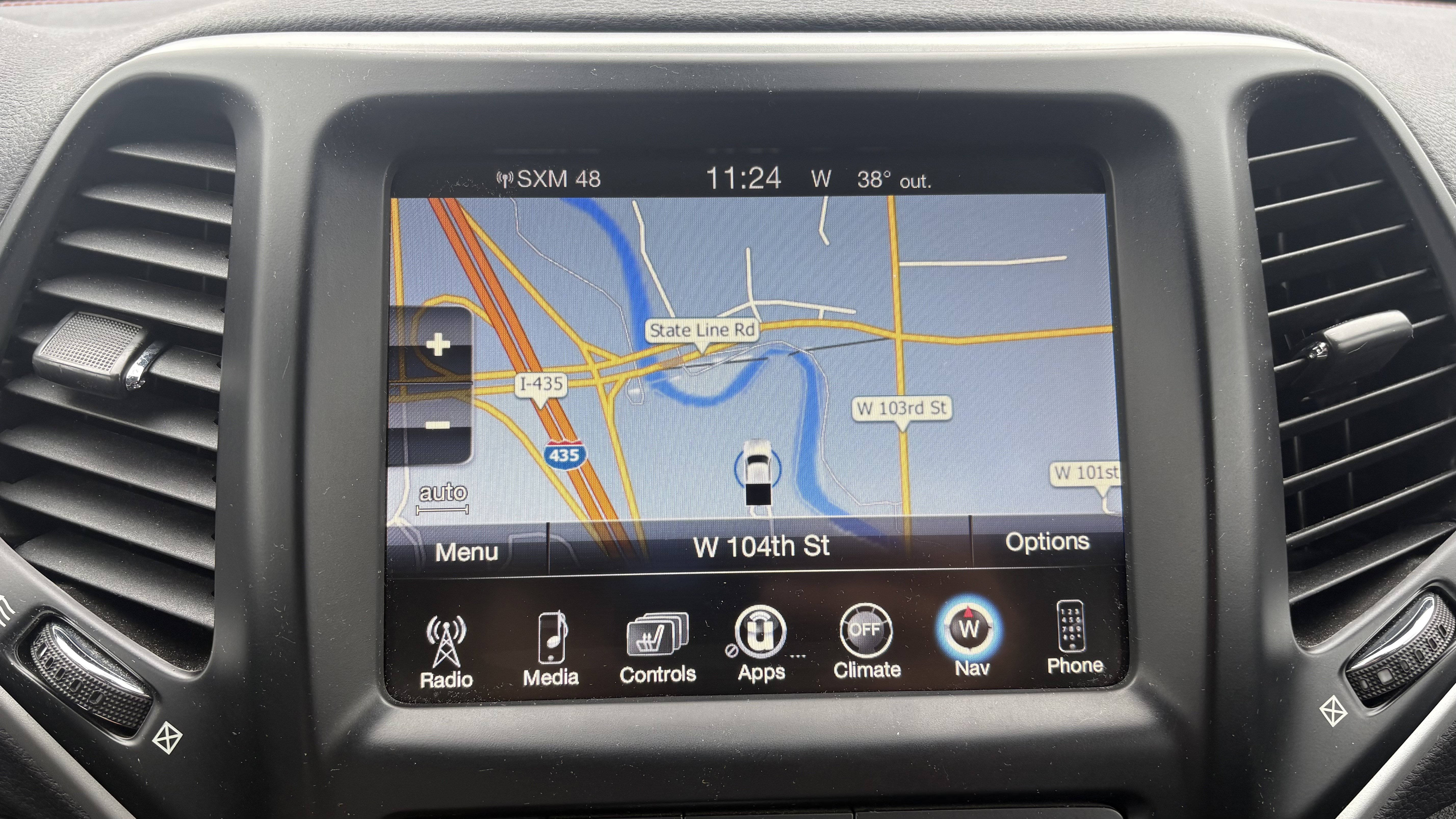 Used 2018 Jeep Cherokee Trailhawk w/ Quick Order Package 27L image 25