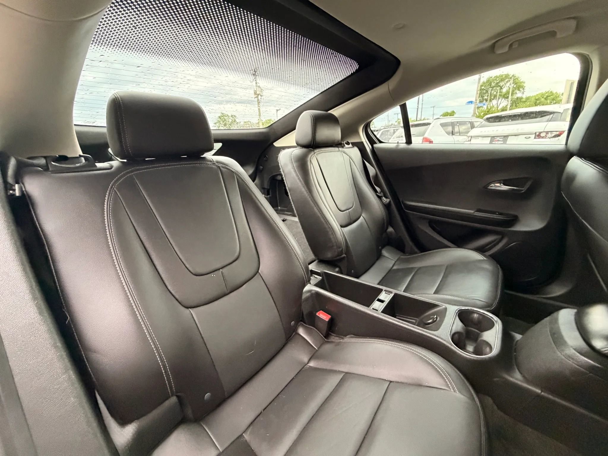 Used 2015 Chevrolet Volt Premium w/ Premium Trim Package FWD image 25