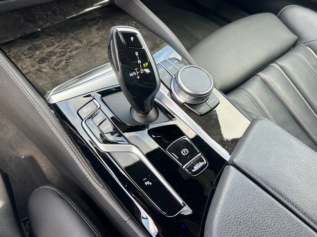 Used 2021 BMW 540i xDrive w/ M Sport Package AWD/4WD image 21