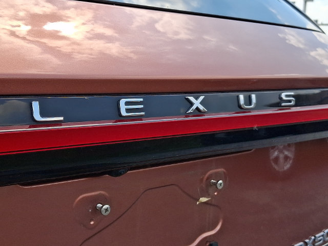Used 2023 Lexus RX 500h F Sport w/ Accessory Package (2T) AWD/4WD image 34