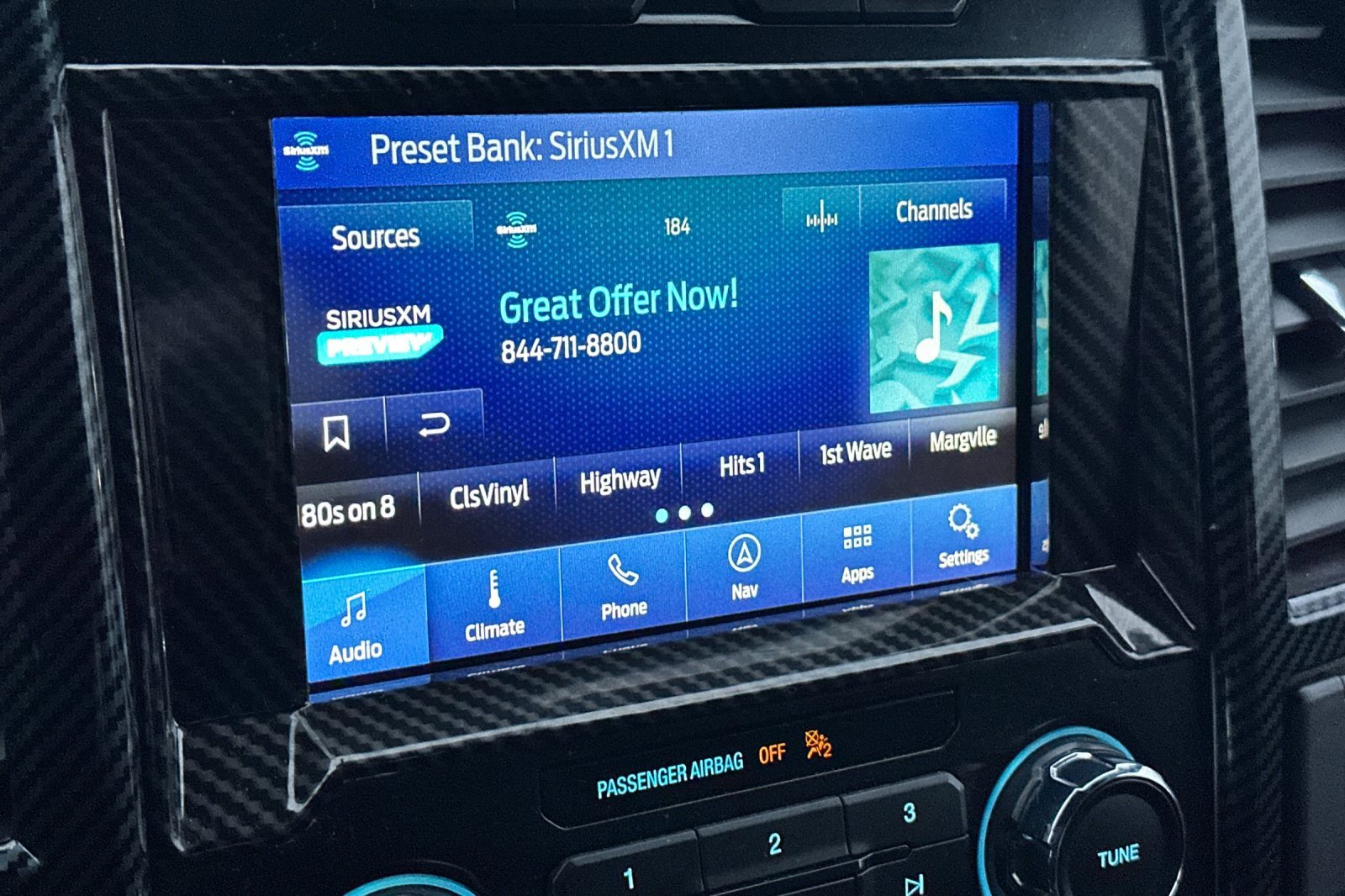 Used 2017 Ford F150 Lariat image 17