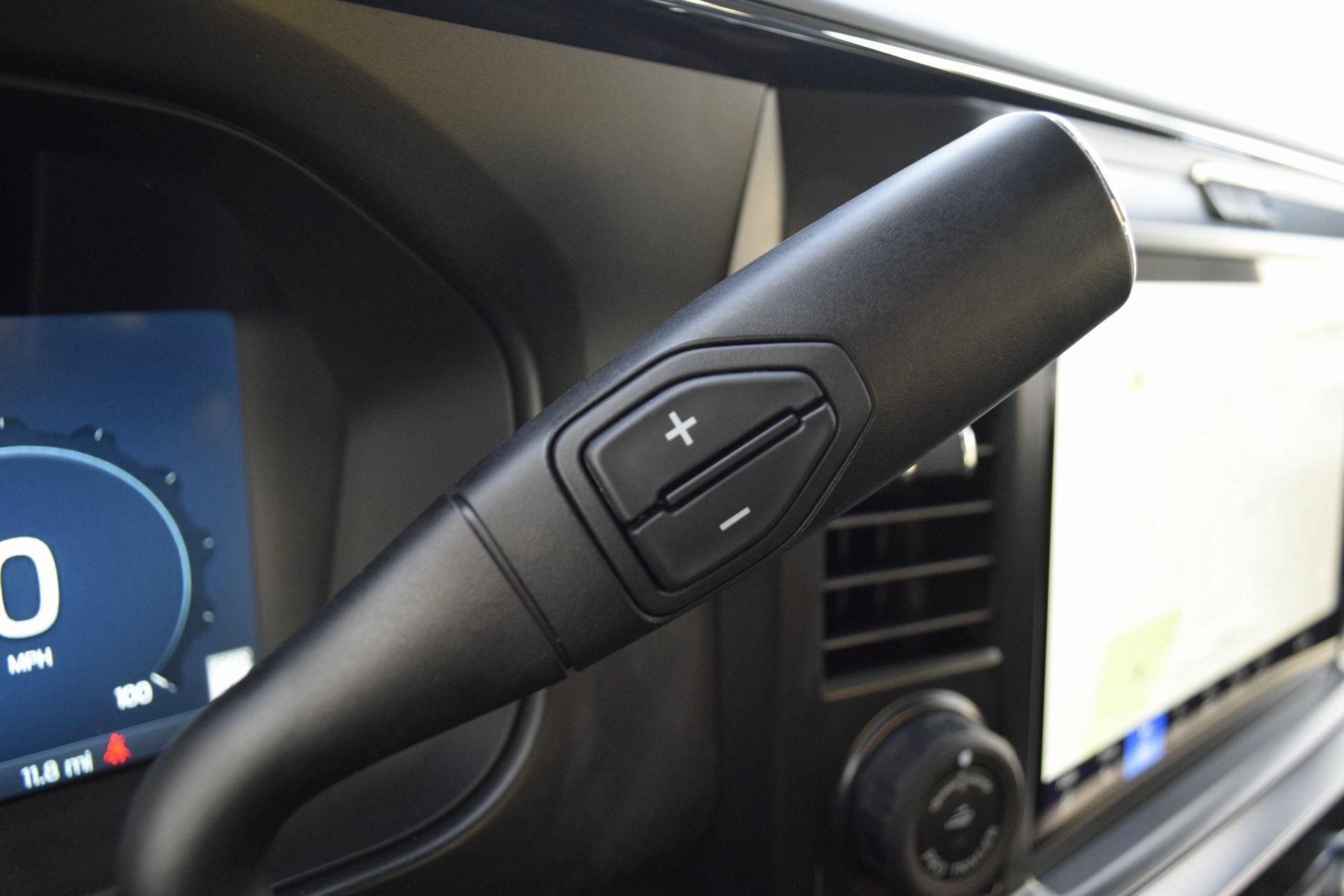 New 2026 Ford F250 Lariat w/ Black Appearance Package image 14