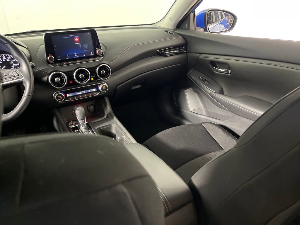 Used 2020 Nissan Sentra SV FWD image 17