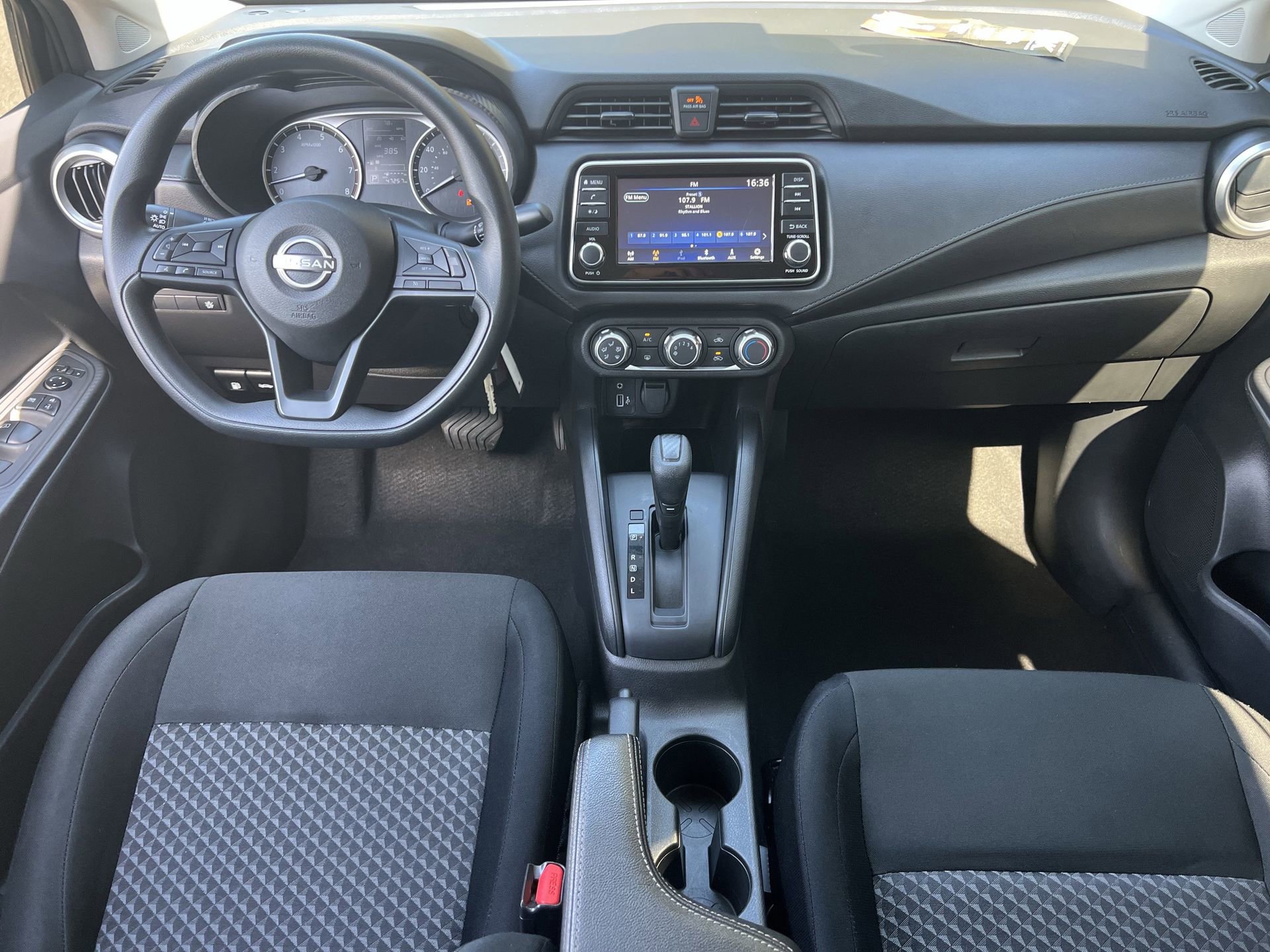 Used 2024 Nissan Versa S w/ Trunk Package FWD image 2