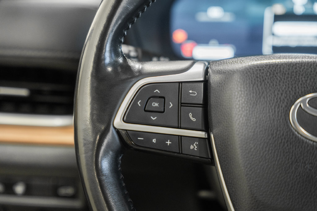 Certified 2024 Toyota Grand Highlander AWD image 32