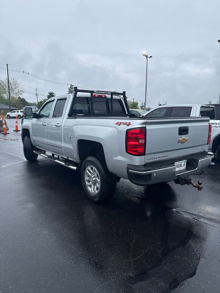 Used 2018 Chevrolet Silverado 2500 LTZ w/ LTZ Plus Package AWD/4WD image 4
