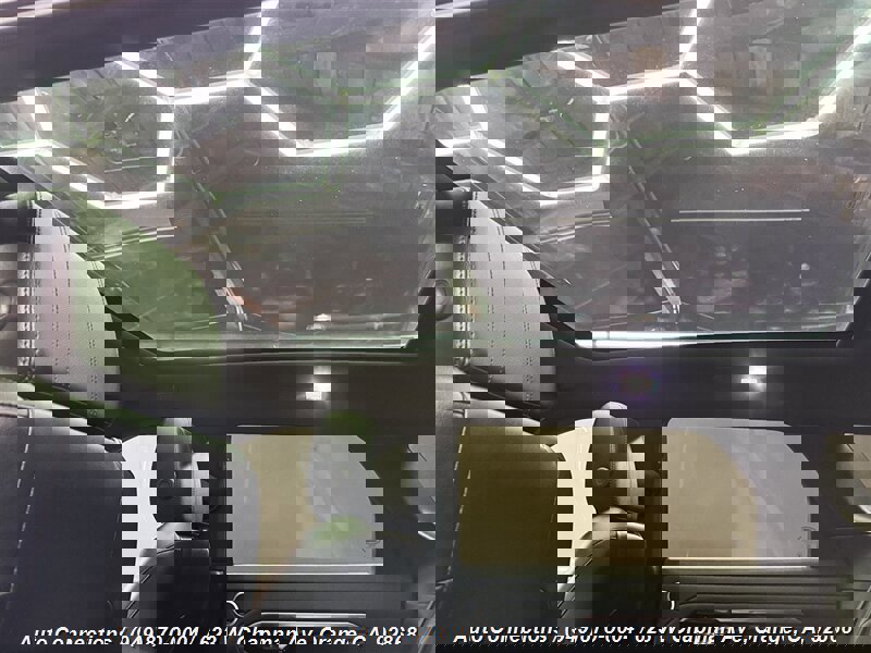 Used 2021 Land Rover Range Rover Evoque S image 23