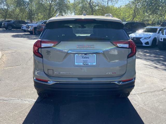Used 2022 GMC Terrain AT4 w/ Infotainment Package II image 5