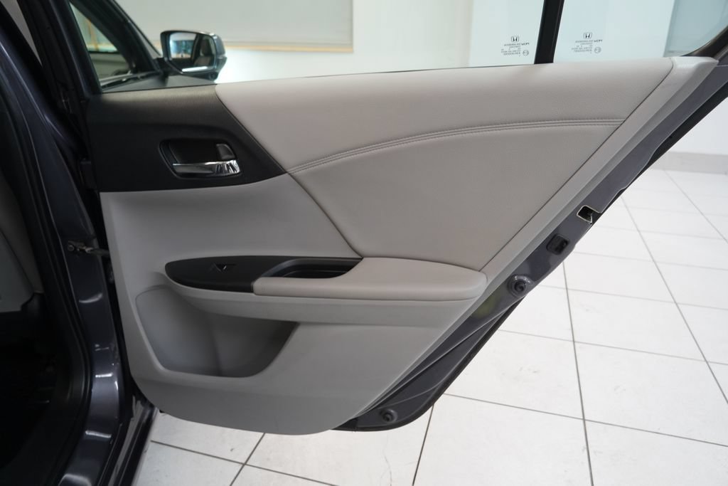 Used 2014 Honda Accord EX-L image 29