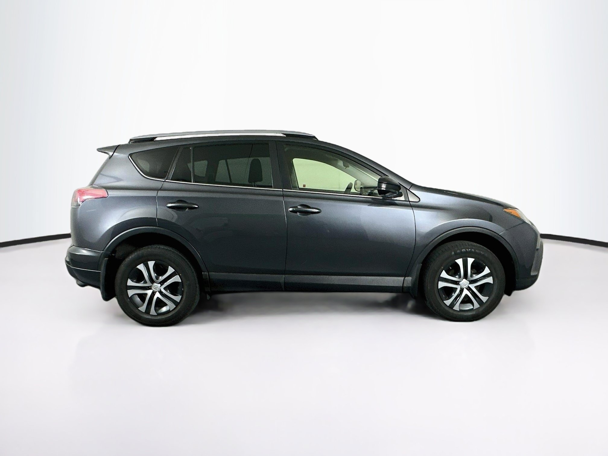 Used 2017 Toyota RAV4 LE w/ All Weather Liner Package AWD/4WD image 10