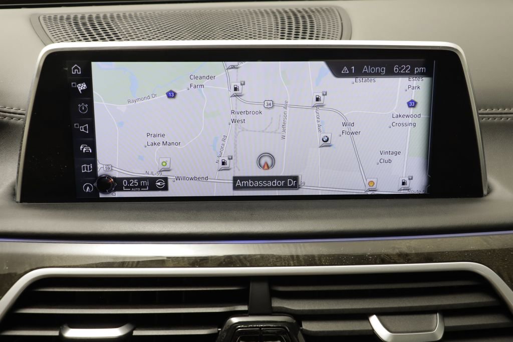 Used 2016 BMW 750i xDrive image 11