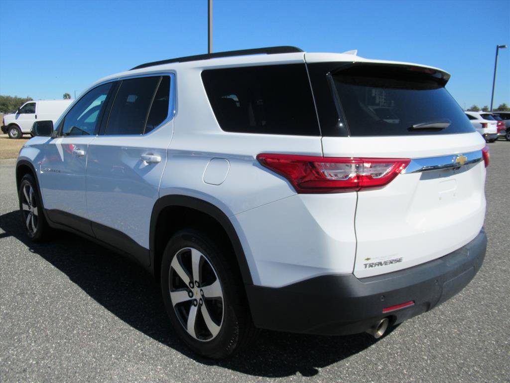 Certified 2021 Chevrolet Traverse LT w/ LT Premium Package FWD image 4