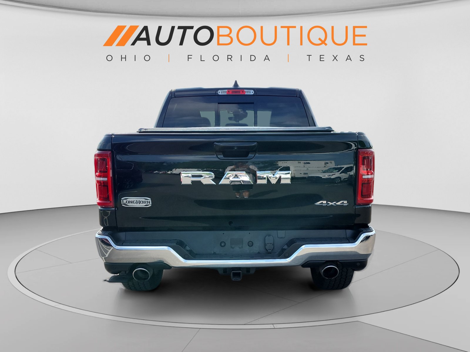 Used 2025 RAM 1500 Limited w/ Bed Utility Group AWD/4WD image 4
