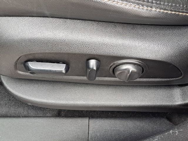 Used 2018 Chevrolet Equinox Premier image 7