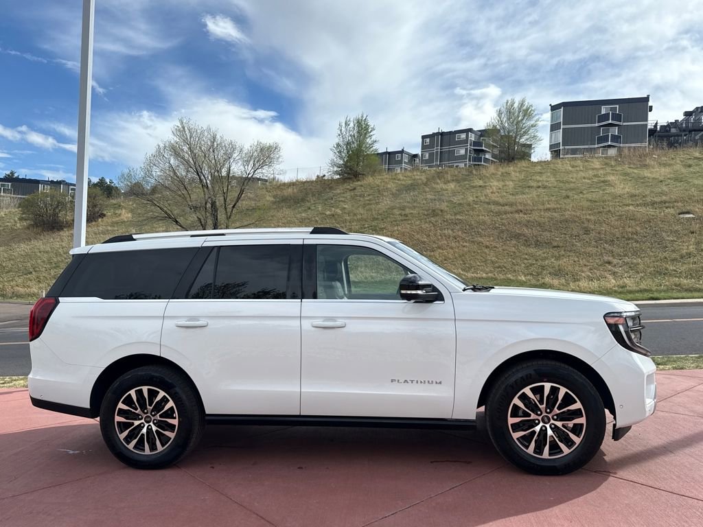 Certified 2025 Ford Expedition Platinum image 8