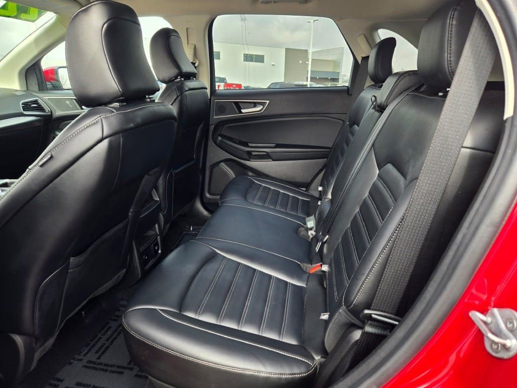 Used 2022 Ford Edge SEL w/ Convenience Package image 17