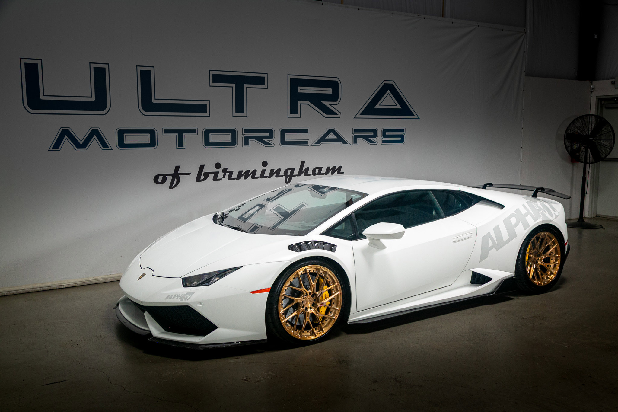 Used 2015 Lamborghini Huracan LP 610-4 image 9