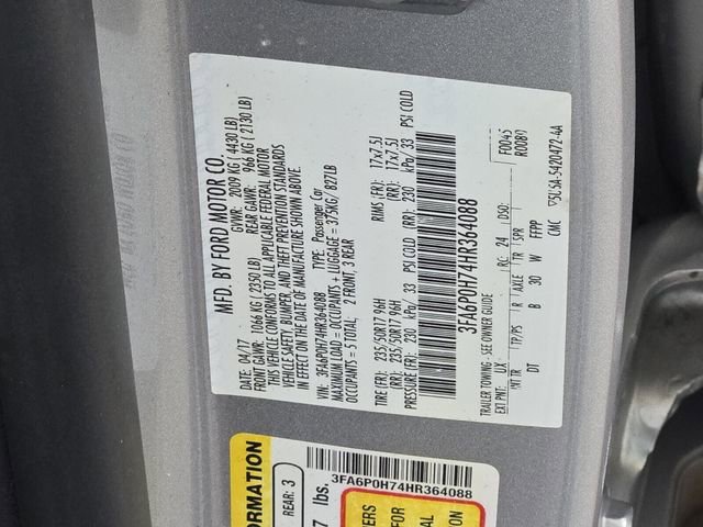 Used 2017 Ford Fusion SE w/ Fusion SE Technology Package image 18