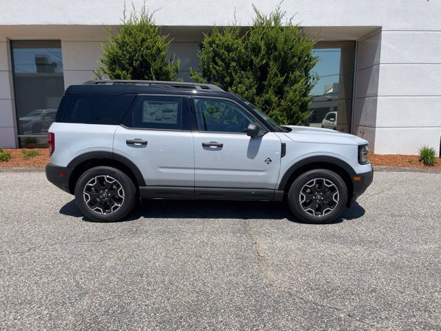 New 2026 Ford Bronco Sport Outer Banks w/ Outer Banks Tech Package+ AWD/4WD image 3