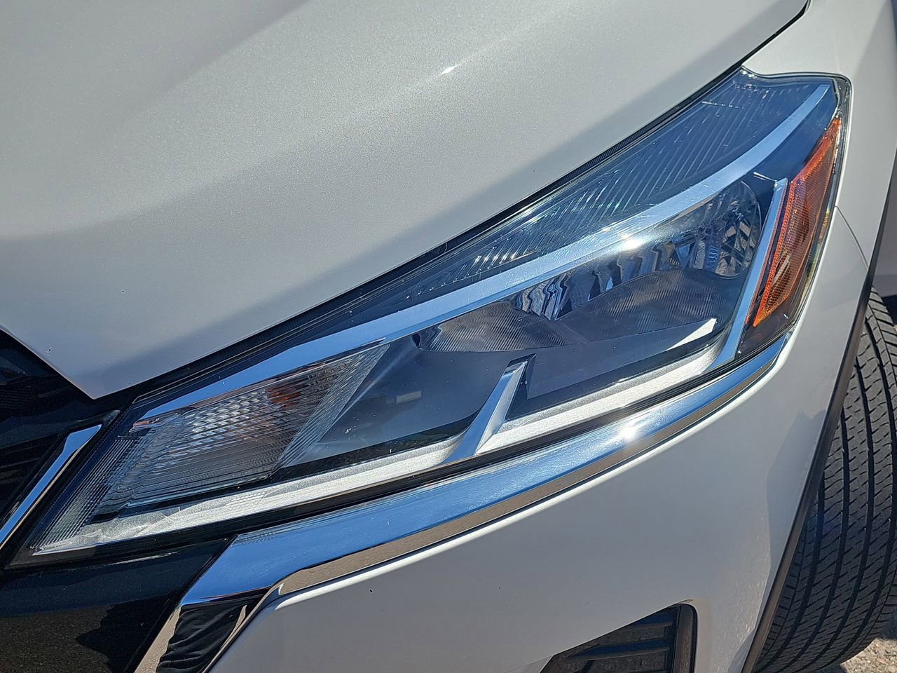 Certified 2023 Nissan Kicks SV FWD image 28