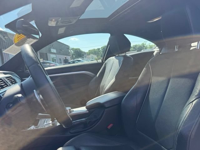 Used 2019 BMW 430i xDrive Coupe w/ M Sport Package AWD/4WD image 11