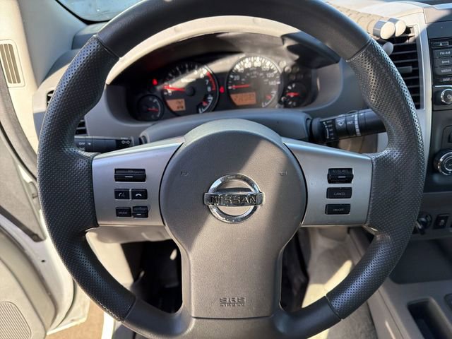 Used 2017 Nissan Frontier SV image 16