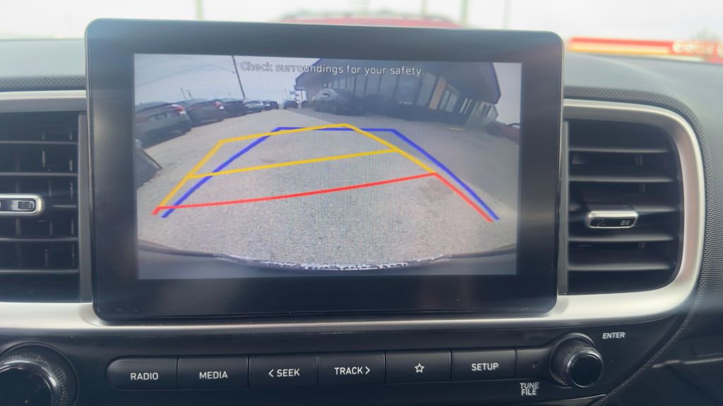 Used 2021 Hyundai Venue SE FWD image 21