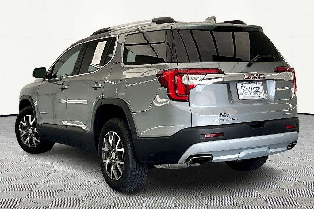 Used 2023 GMC Acadia SLE w/ Driver Convenience Package image 13