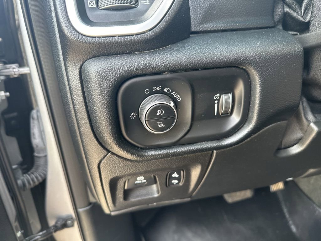 Used 2021 RAM 1500 Big Horn image 17