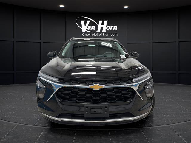 Used 2025 Chevrolet Trax LT FWD image 8