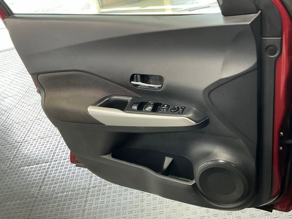 Used 2020 Nissan Kicks SV w/ Exterior Package image 31