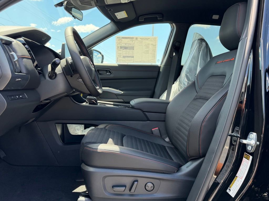 New 2026 Nissan Pathfinder Rock Creek AWD/4WD image 11