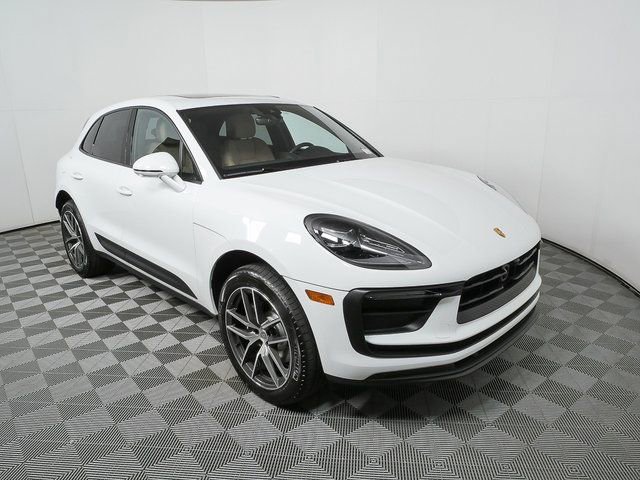New 2026 Porsche Macan image 27