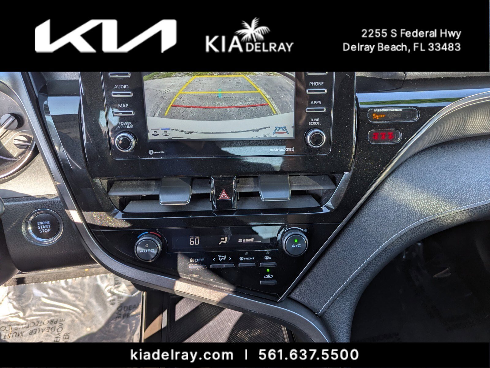 Used 2021 Toyota Camry SE image 21