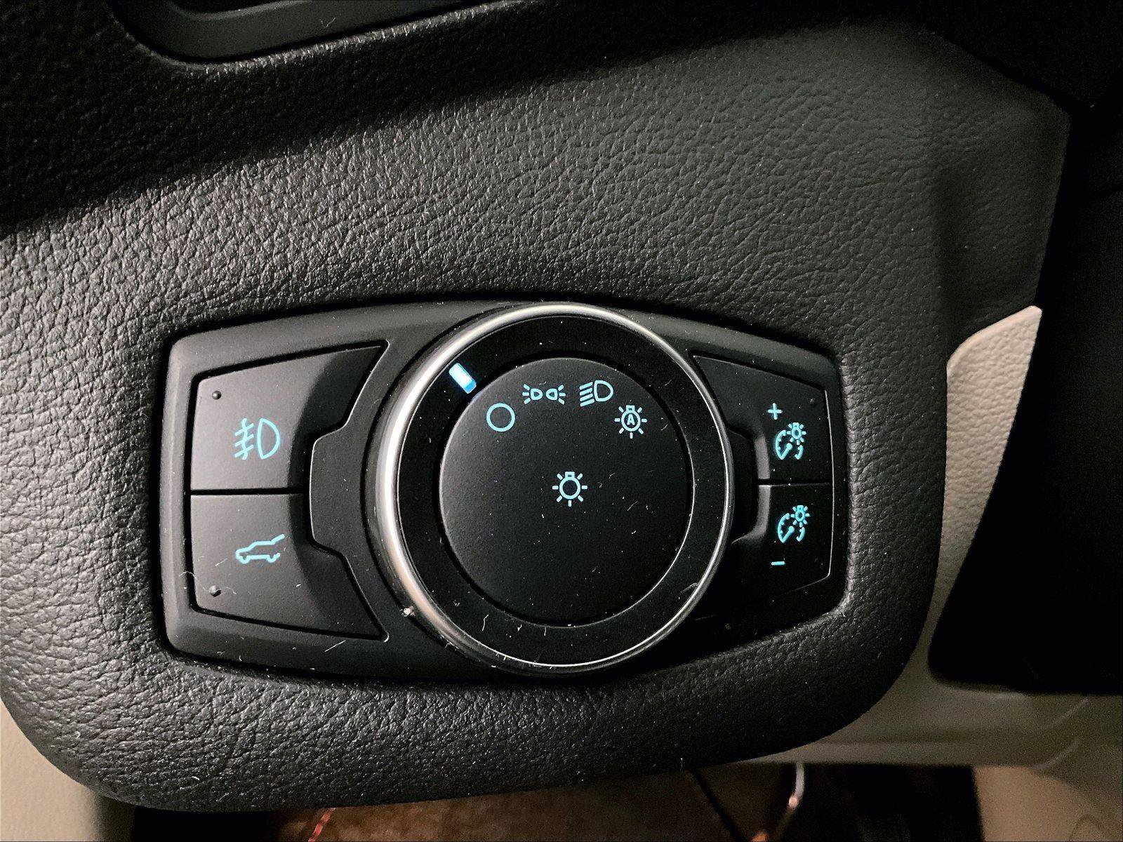 Used 2018 Ford Escape SE w/ Ford Safe & Smart Package image 30