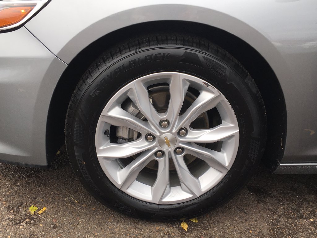 Used 2025 Chevrolet Malibu LT FWD image 35