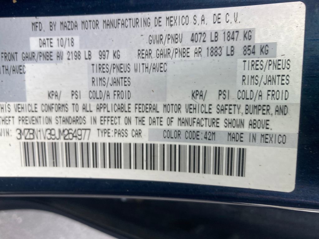 Used 2018 MAZDA MAZDA3 Touring image 39