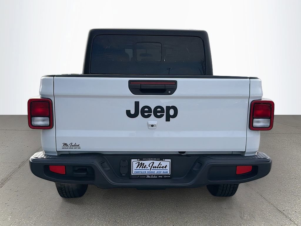 Used 2023 Jeep Gladiator Sport image 5