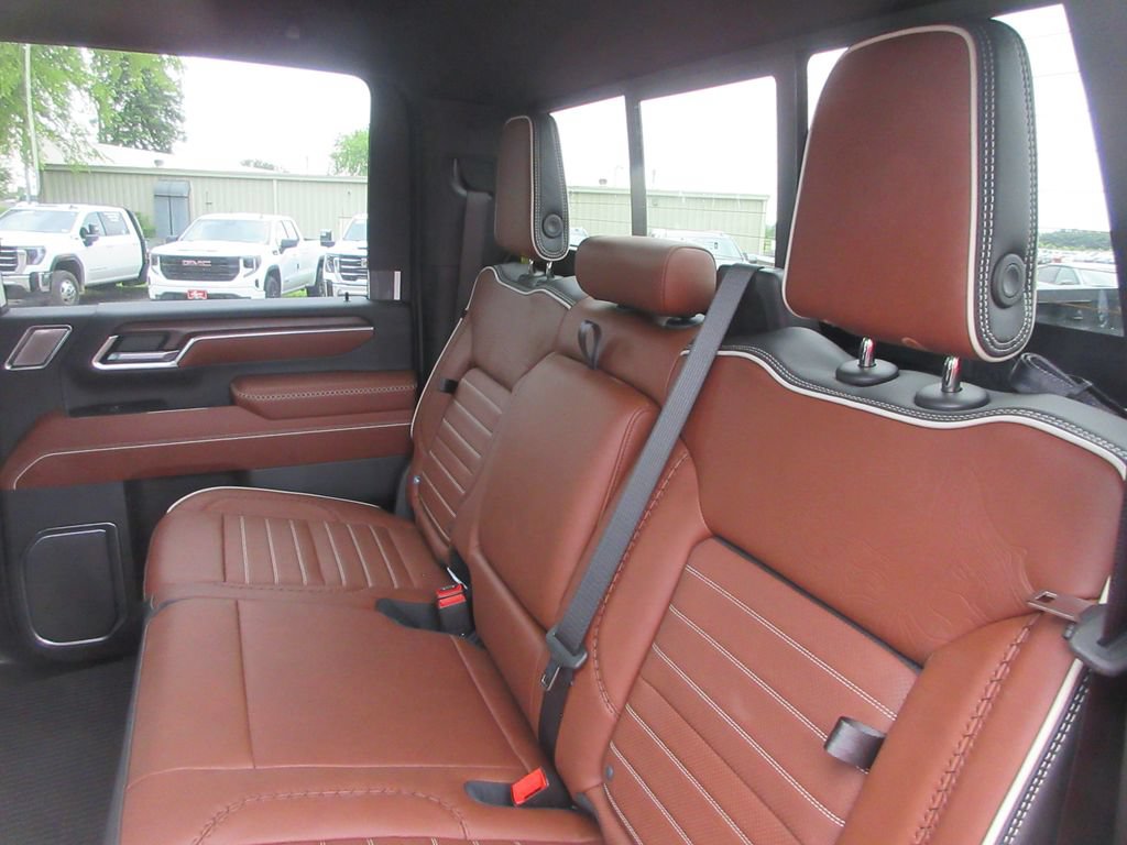 New 2026 GMC Sierra 2500 Denali Ultimate AWD/4WD image 14