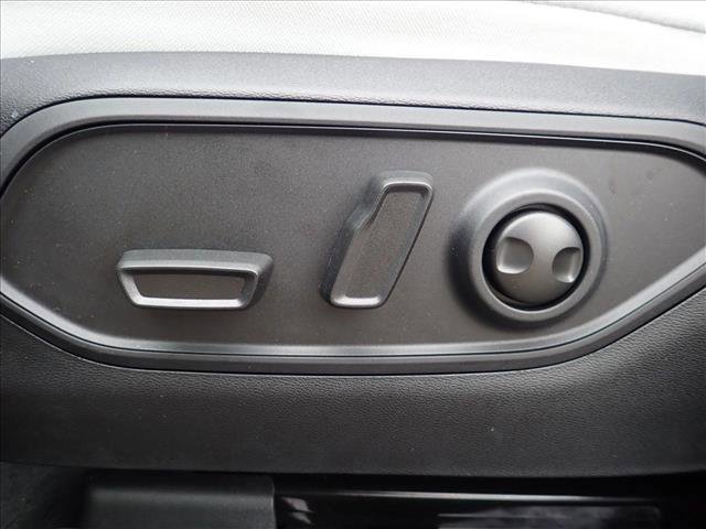 New 2026 Jeep Cherokee Laredo image 12