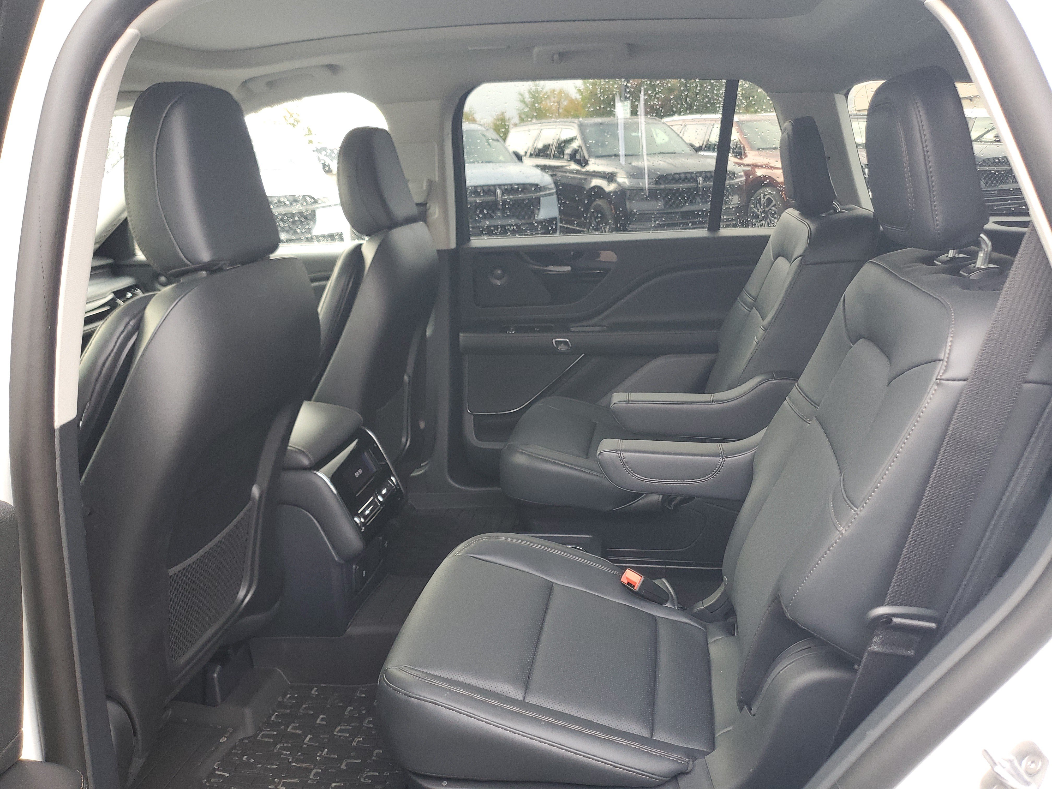 New 2026 Lincoln Aviator AWD image 22