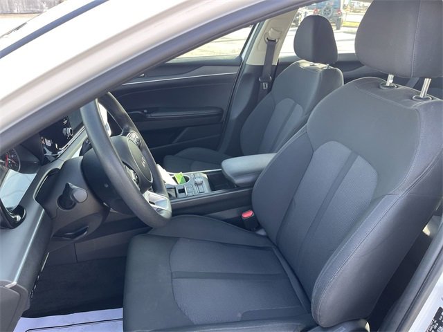 Used 2022 Kia K5 LXS image 11