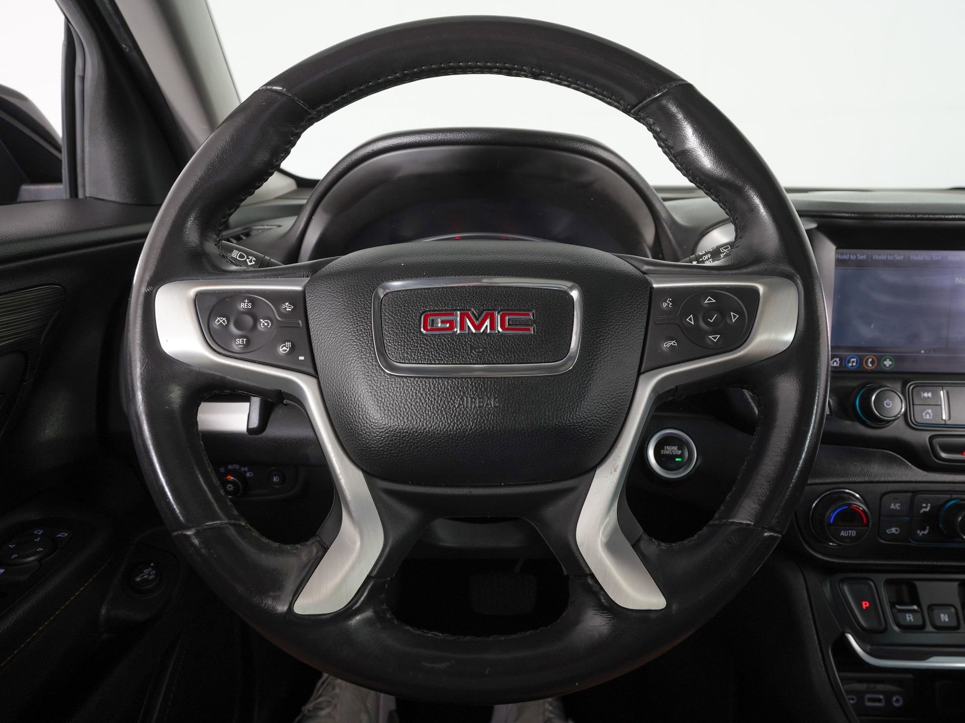 Used 2020 GMC Terrain SLT w/ Preferred Package FWD image 16