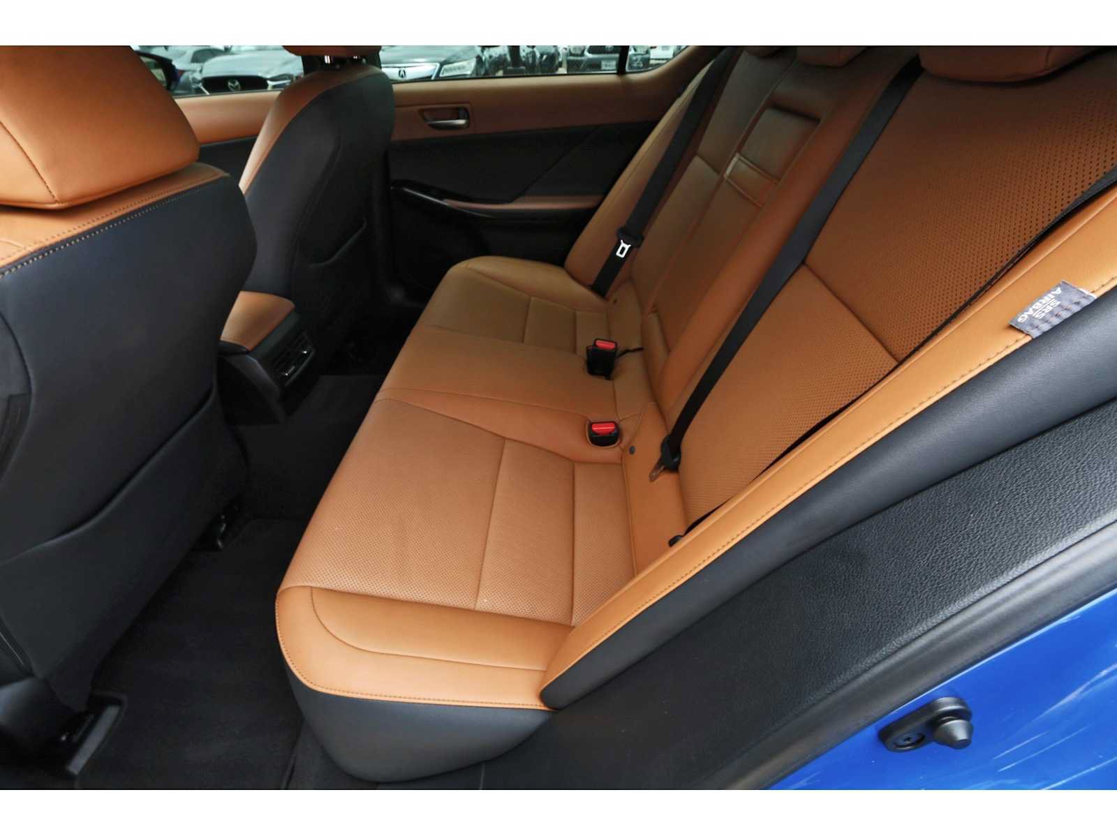 Used 2024 Lexus IS 300 w/ Comfort Package RWD image 12
