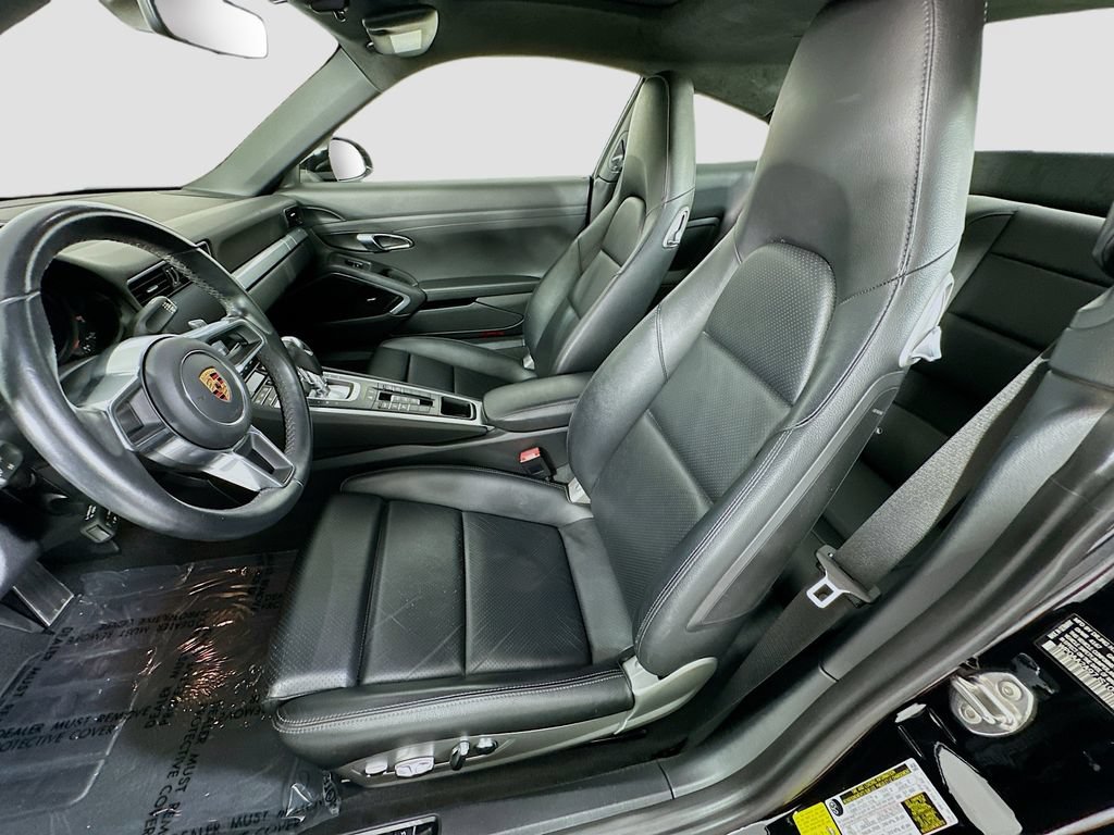 Used 2018 Porsche 911 Carrera RWD image 5