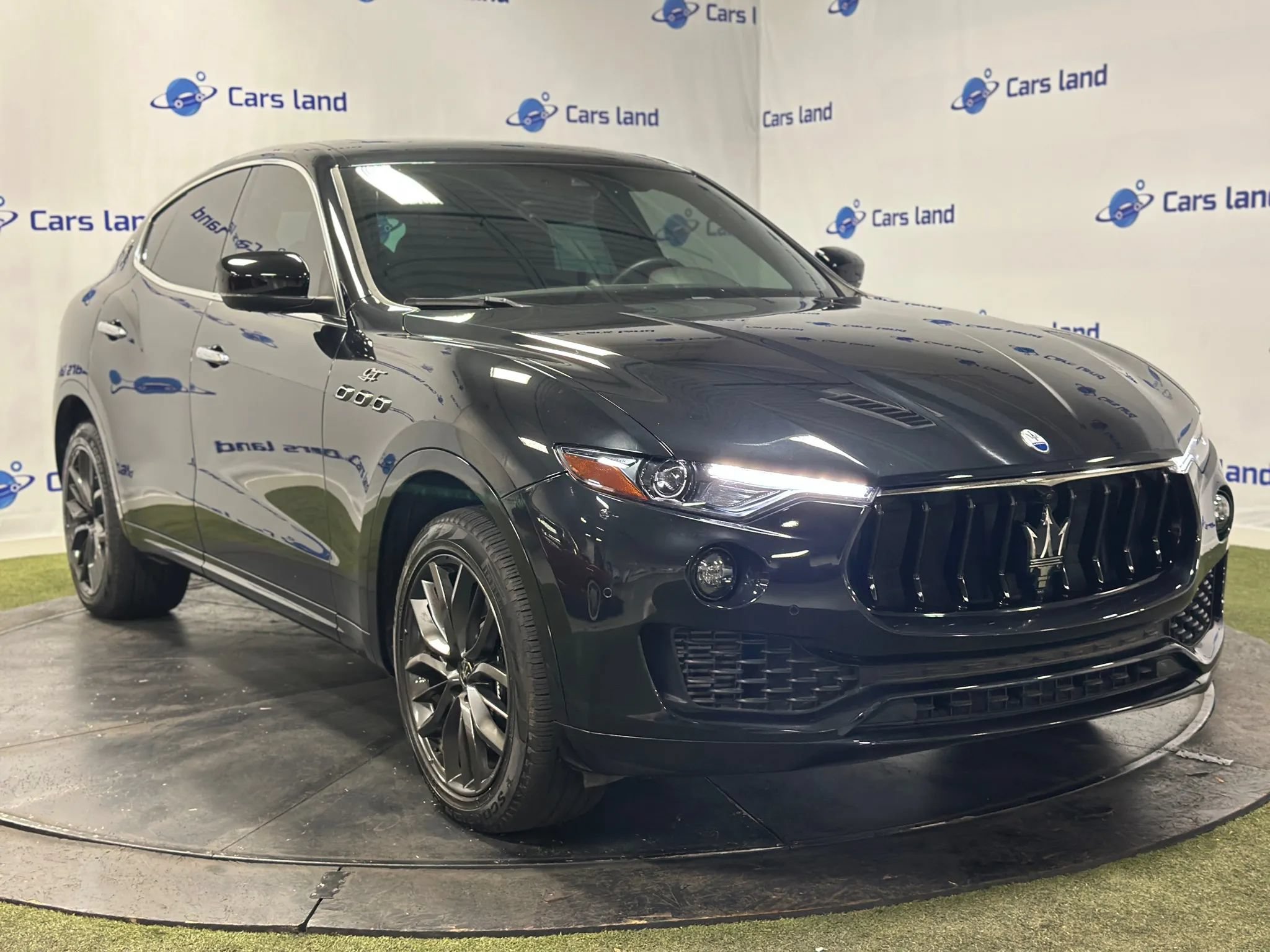 Used 2024 Maserati Levante GT Ultima AWD/4WD image 1